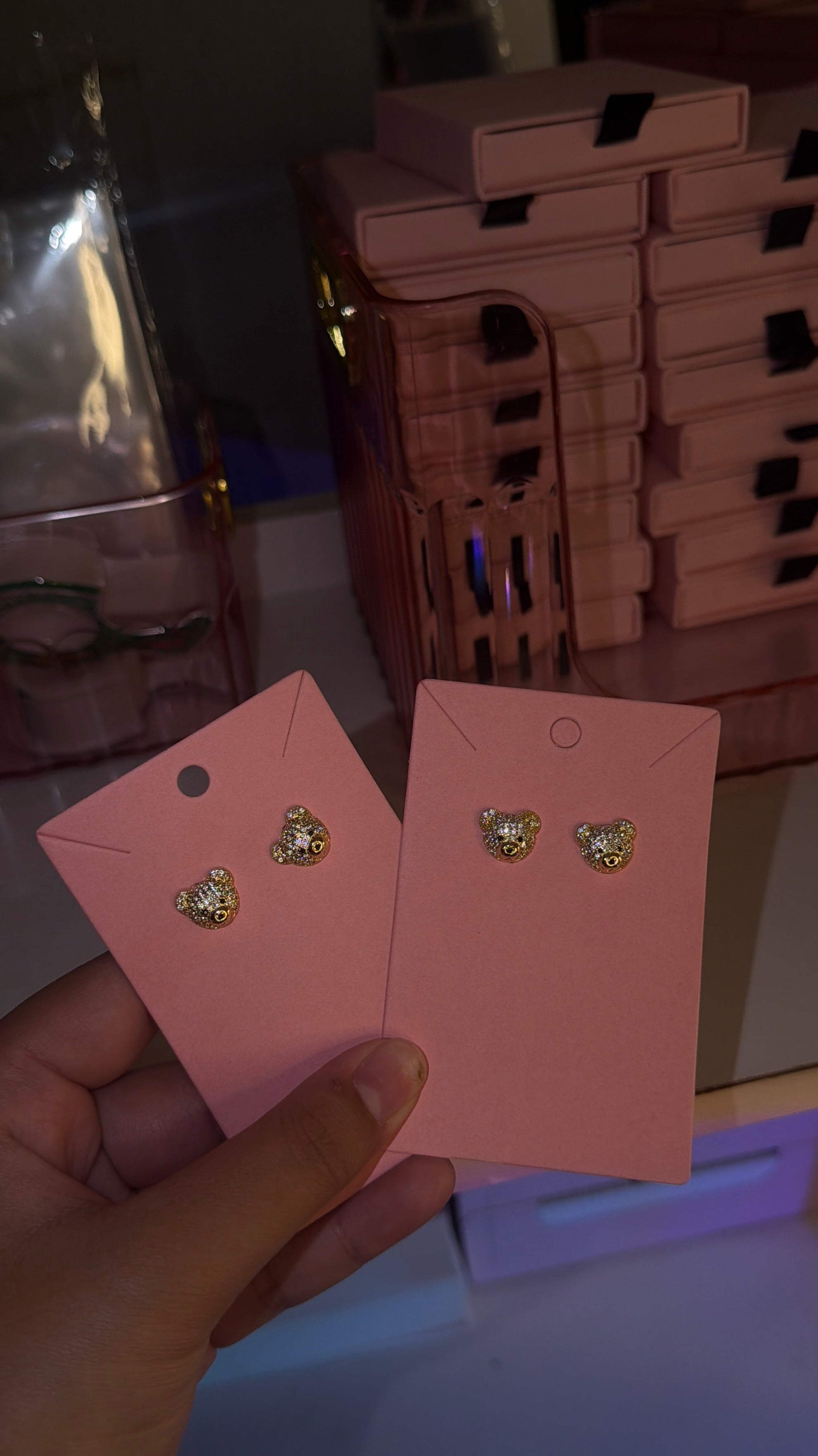 TEDDY BEAR STUDS